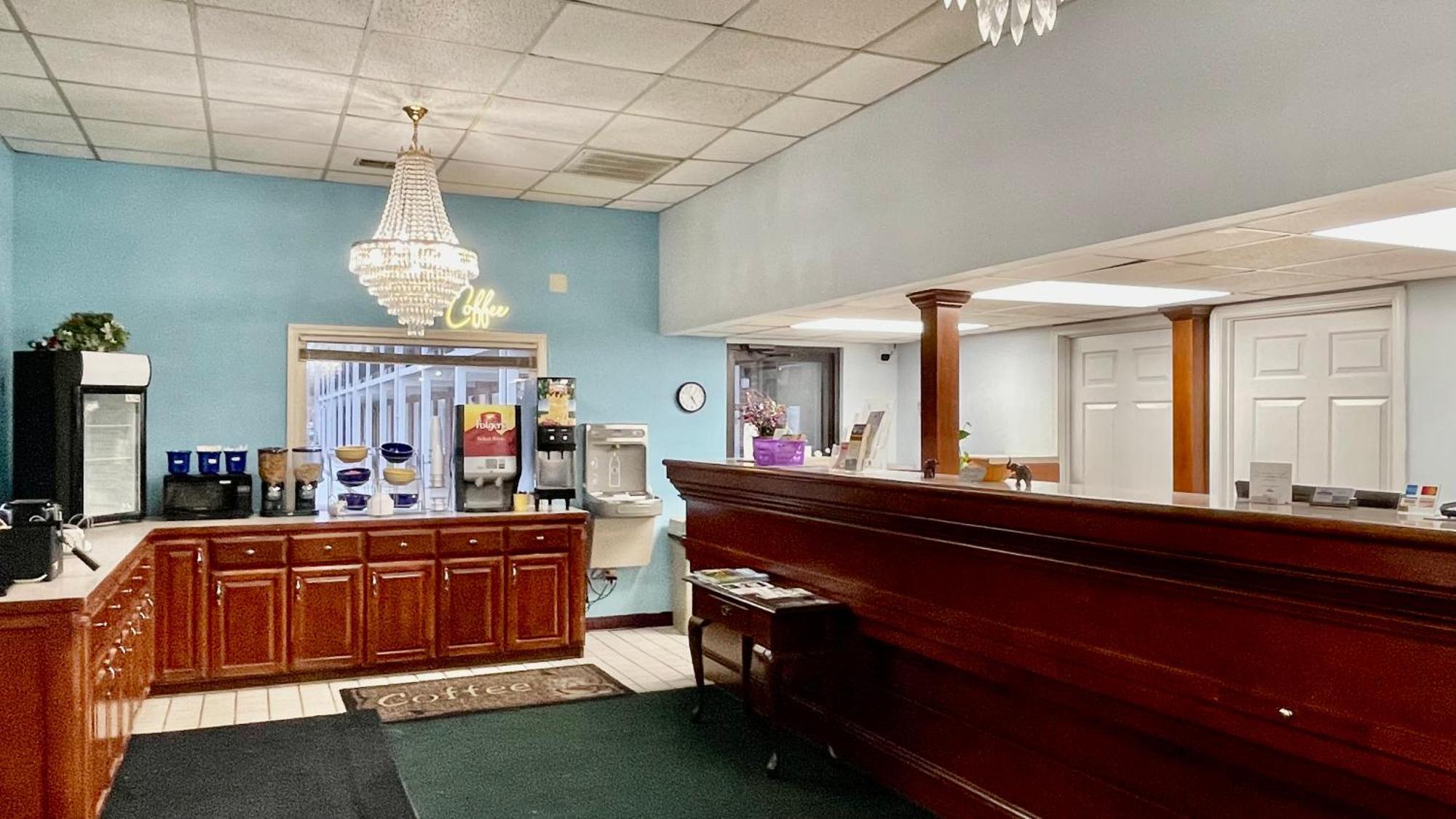 Hamilton Inn Jonesville I-77 Esterno foto